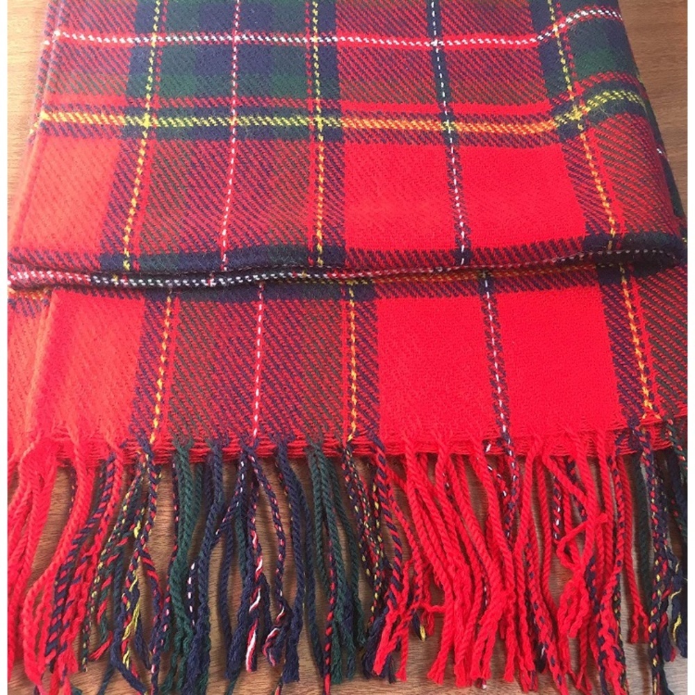 Cozy RED BLOGGER Oversized PLAID Woman’s Scarf ❤️ - Picture 3 of 8